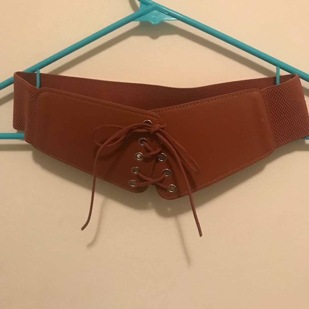Reversible corset belt